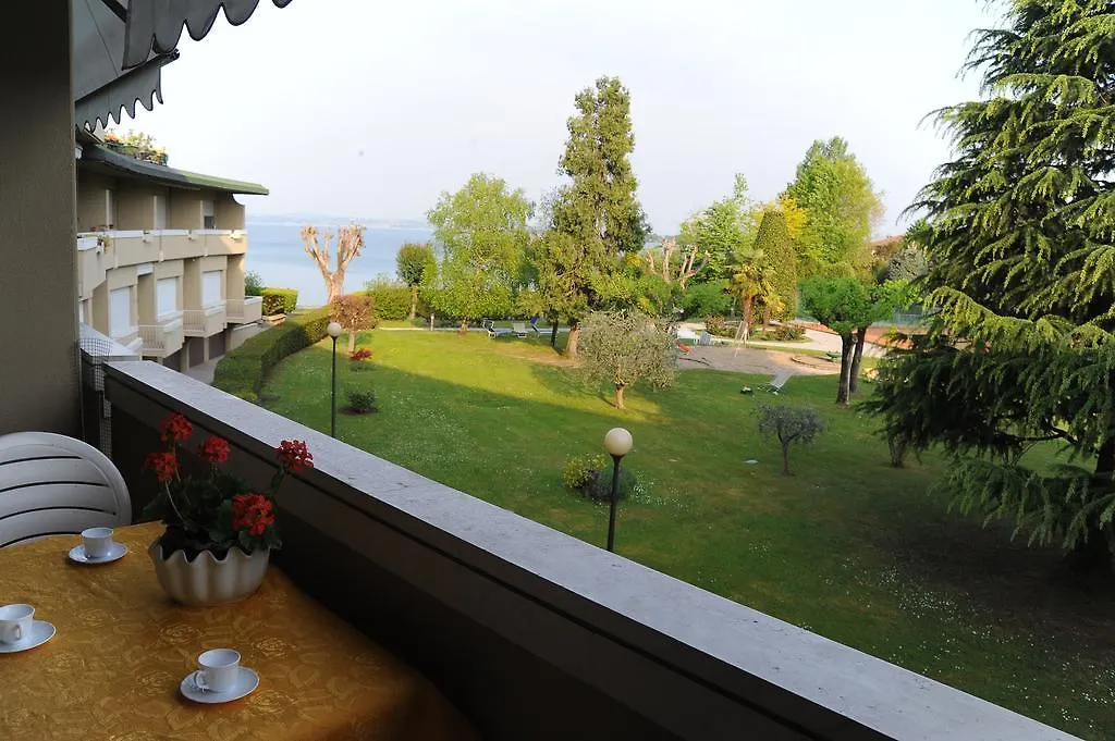 Apartment Casa Al Lago Sirmione
